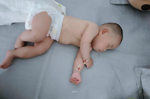 永兴四个月宝宝12斤 永兴四个月宝宝12斤